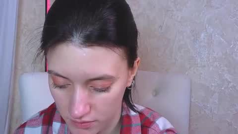 Snapshot of roxy_riot_ chatting on February 26, 4:30 am roxy_riot_ online show from February 26, 4:30 am
