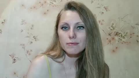 roxyfox18x01 online show from May 31, 7:26 pm