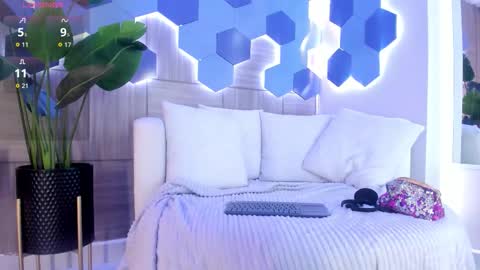    online show from October 5, 6:59 pm