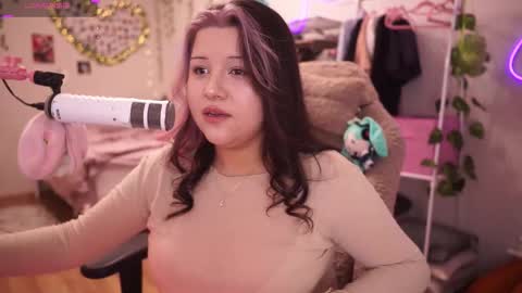 roxysuh online show from November 30, 8:21 am