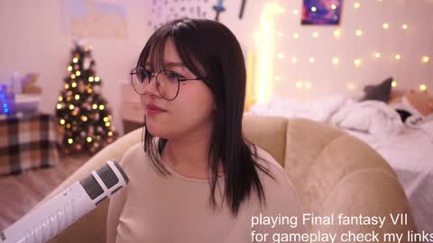roxysuh online show from February 6, 10:14 am