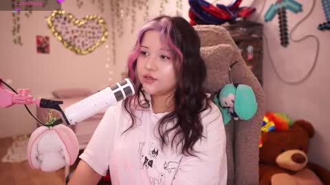 roxysuh online show from November 22, 8:13 am