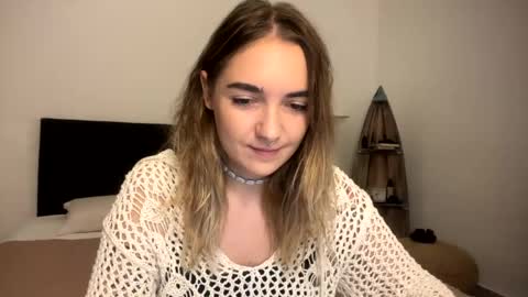 Roxy online show from April 12, 1:15 pm