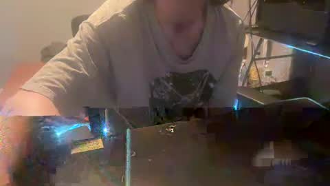 Royalty13m online show from October 7, 8:10 am