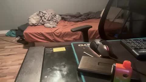 Royalty13m online show from September 20, 5:43 am