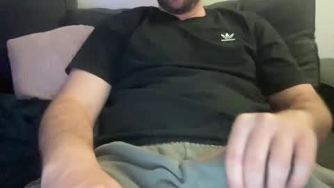 roythegil online show from March 1, 1:21 am