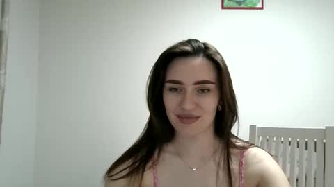 Roza05x online show from May 13, 6:50 pm