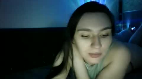 Roza05x online show from May 31, 8:32 pm