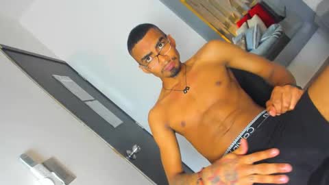 POOL online show from February 8, 1:36 pm