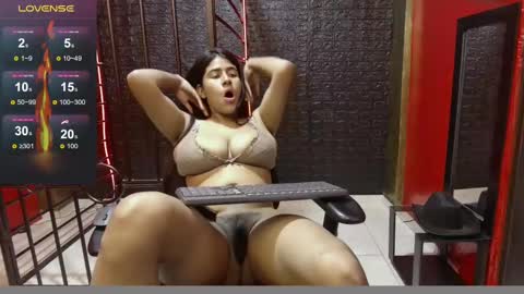 Snapshot of rubi_boobs_ chatting on February 18, 5:53 pm Rubi online show from February 18, 5:53 pm