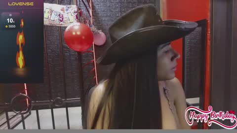 Snapshot of rubi_boobs_ chatting on February 28, 1:47 pm Rubi online show from February 28, 1:47 pm