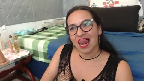 Snapshot of ruby_brown_ chatting on September 11, 8:32 pm Ruby online show from September 11, 8:32 pm