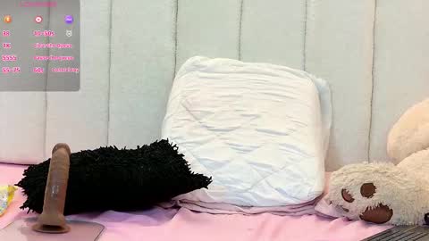 ruby_cruzz online show from March 18, 11:43 pm