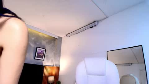 rubybm_ online show from October 9, 9:53 pm