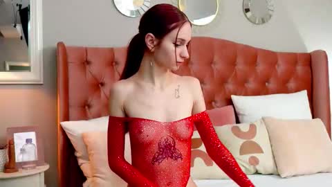 RubyMaae online show from November 18, 4:48 am