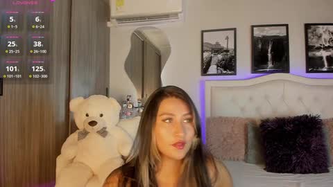 ruby ross online show from January 22, 9:43 pm