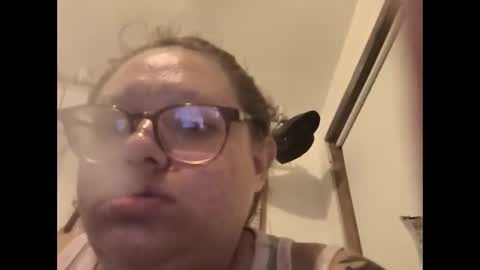 Snapshot of rubyviolet27 chatting on September 17, 12:36 am Ruby Violet online show from September 17, 12:36 am