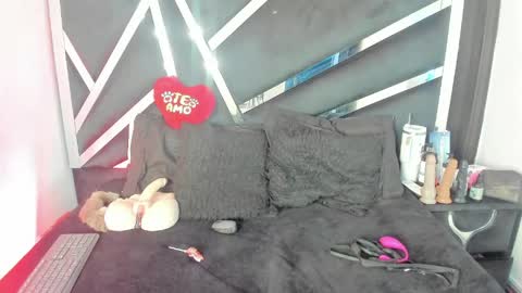 rubyxht online show from May 31, 3:00 pm