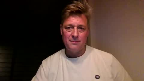 Snapshot of rudeski chatting on December 3, 6:00 pm rudeski online show from December 3, 6:00 pm