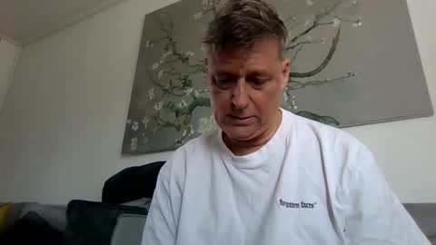 Snapshot of rudeski chatting on February 23, 2:14 pm rudeski online show from February 23, 2:14 pm