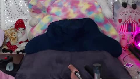 Jeanie online show from October 9, 7:52 pm