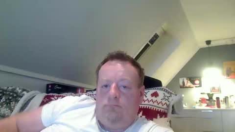 Snapshot of runepetter chatting on January 22, 7:24 pm bignorwegian online show from January 22, 7:24 pm