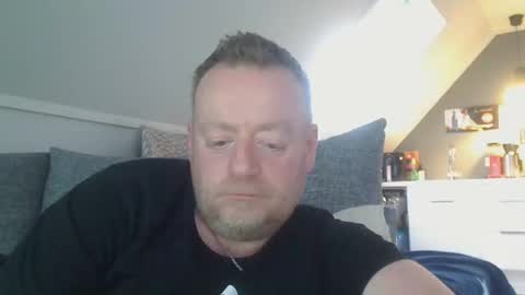 Snapshot of runepetter chatting on December 8, 1:58 pm bignorwegian online show from December 8, 1:58 pm