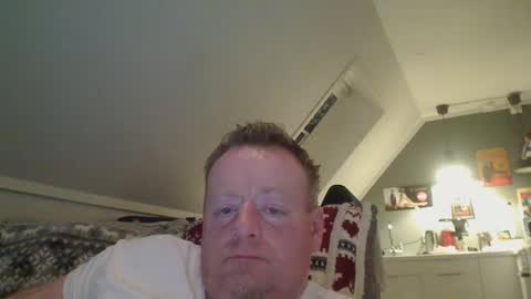 Snapshot of runepetter chatting on December 28, 12:26 am bignorwegian online show from December 28, 12:26 am