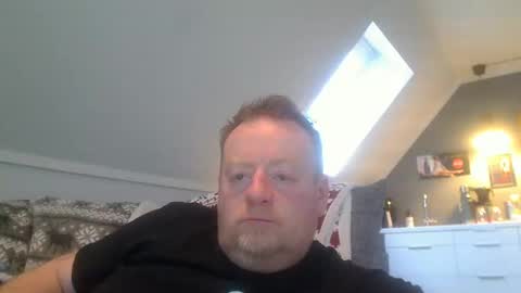 Snapshot of runepetter chatting on February 27, 8:13 am bignorwegian online show from February 27, 8:13 am