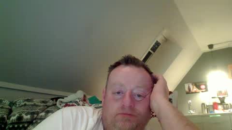 Snapshot of runepetter chatting on February 16, 9:16 pm bignorwegian online show from February 16, 9:16 pm