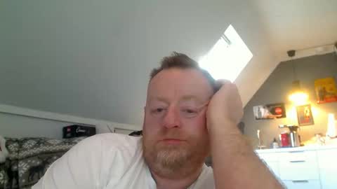 Snapshot of runepetter chatting on February 7, 8:33 am bignorwegian online show from February 7, 8:33 am