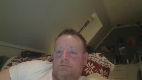 Snapshot of runepetter chatting on January 15, 10:13 pm bignorwegian online show from January 15, 10:13 pm
