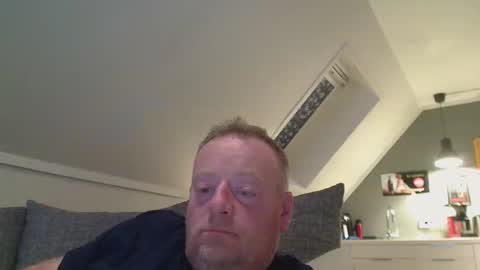 Snapshot of runepetter chatting on September 11, 8:32 pm bignorwegian online show from September 11, 8:32 pm