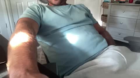 rungriff2323 online show from September 24, 9:43 pm