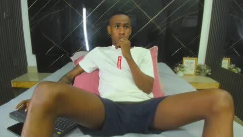 Runnix  online show from October 6, 7:20 pm