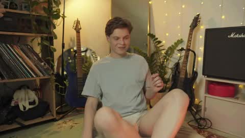 rusbradpitt online show from March 12, 4:33 pm