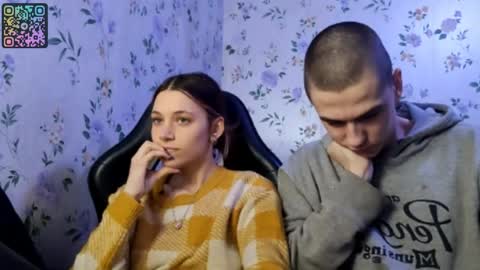 Lisa and Vlad online show from April 28, 7:07 pm
