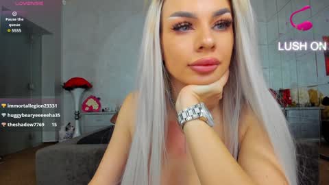 Ava online show from January 28, 9:51 am