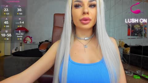 Ava online show from January 28, 6:49 pm