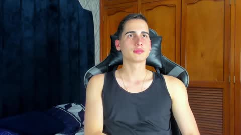 Ryan Levi online show from February 18, 10:47 pm