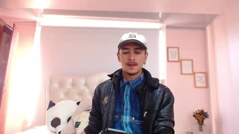 Snapshot of ryan_maxy chatting on February 9, 1:25 pm ryan online show from February 9, 1:25 pm