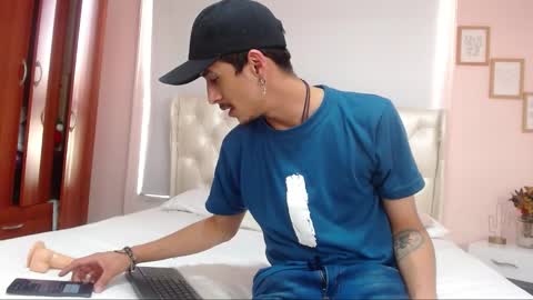 Snapshot of ryan_maxy chatting on January 25, 6:35 pm ryan online show from January 25, 6:35 pm