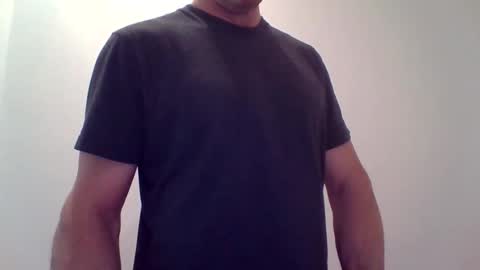 ryand066 online show from May 13, 10:41 pm