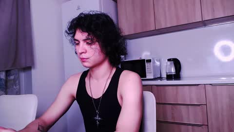 Snapshot of rylanstone chatting on September 10, 8:21 pm Rylan online show from September 10, 8:21 pm