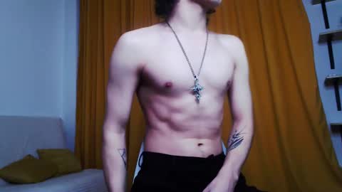 Snapshot of rylanstone chatting on September 19, 2:48 am Rylan online show from September 19, 2:48 am
