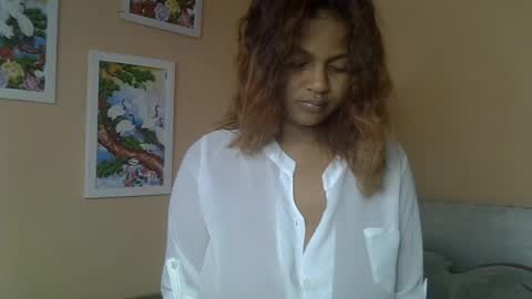 rywanna online show from July 8, 8:29 am