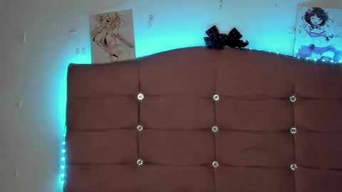 Snapshot of s_demoni1 chatting on February 6, 2:33 am S H A R O N model independient online show from February 6, 2:33 am