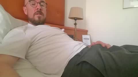 Snapshot of s_i_q chatting on September 9, 1:22 pm s_i_q online show from September 9, 1:22 pm