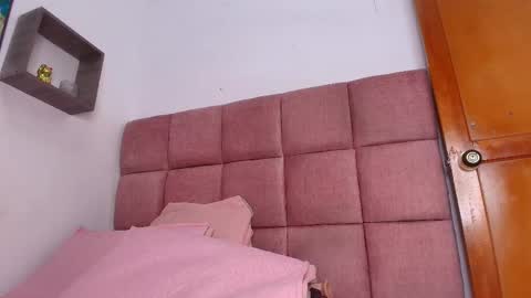 Snapshot of s_samanthax chatting on March 5, 3:08 am Samantha online show from March 5, 3:08 am