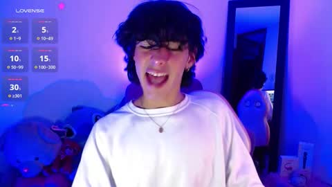 Santi  online show from September 23, 3:11 am